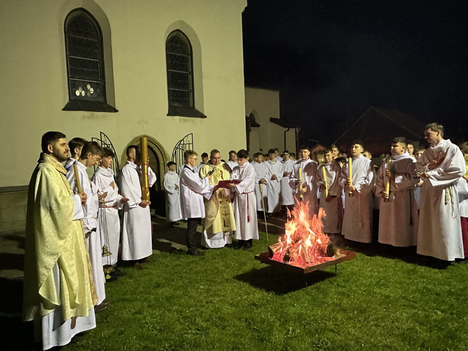 Wigilia paschalna oraz procesja rezurekcyjna